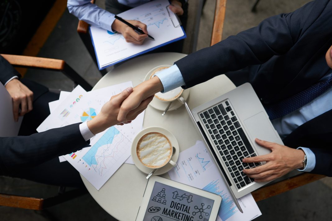 B2B Sales: How to Win Complex Deals and Build Enterprise Revenue